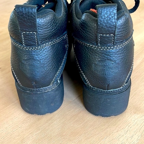 Harley-Davidson Motorcycle boots. Black low rise lace up boots size 9. Chunky - Picture 3 of 15
